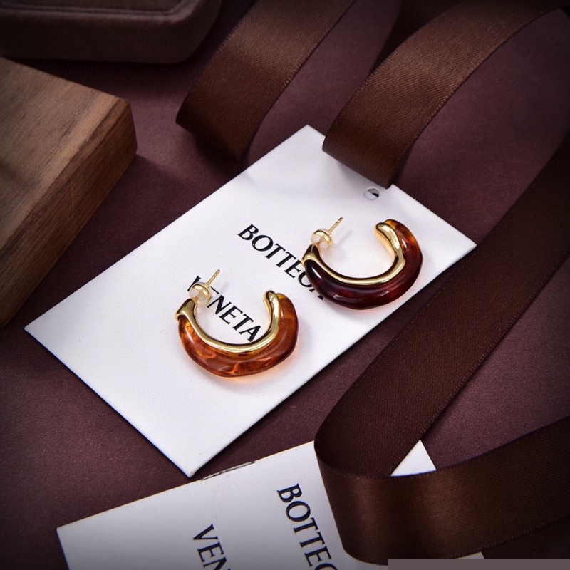 Bo*te*ga venenta earrings
